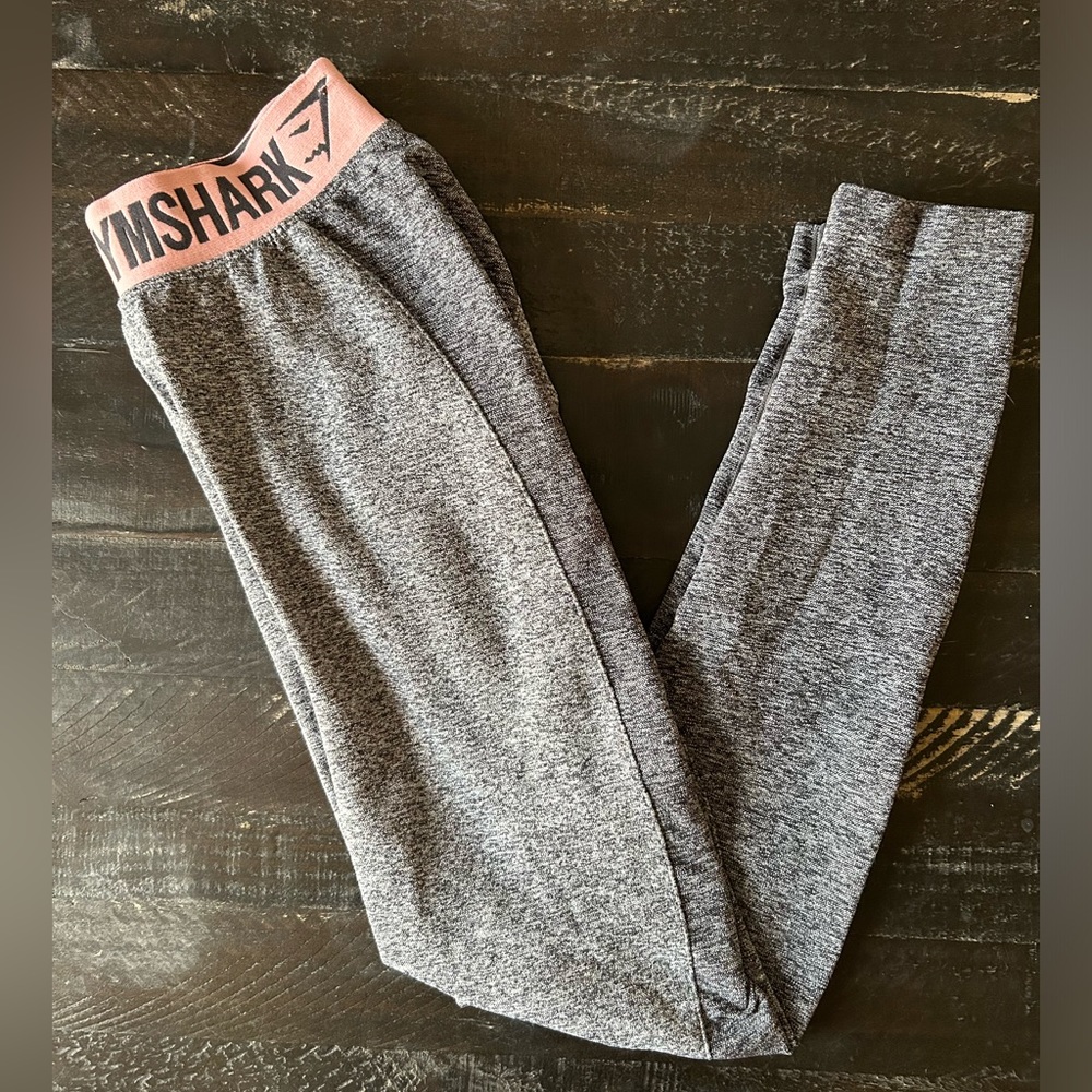 Gymshark, gray and pink leggings